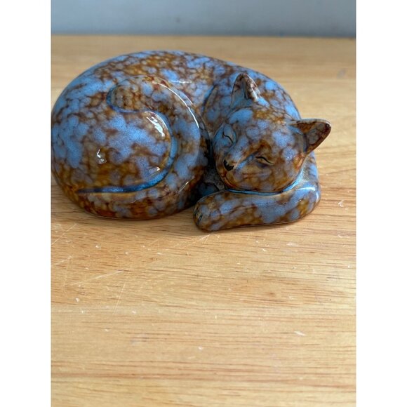 Vintage Ceramic Sleeping Cat Italian Brown Blue Glaze Cottagecore Kitty Kitten - Picture 1 of 5